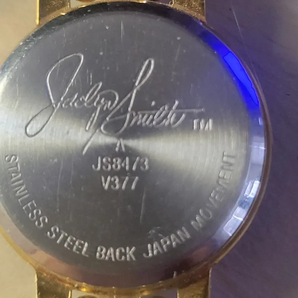 Women's Jaclyn Smith Cocktail Watch Crystals on watch face and band new battery‎